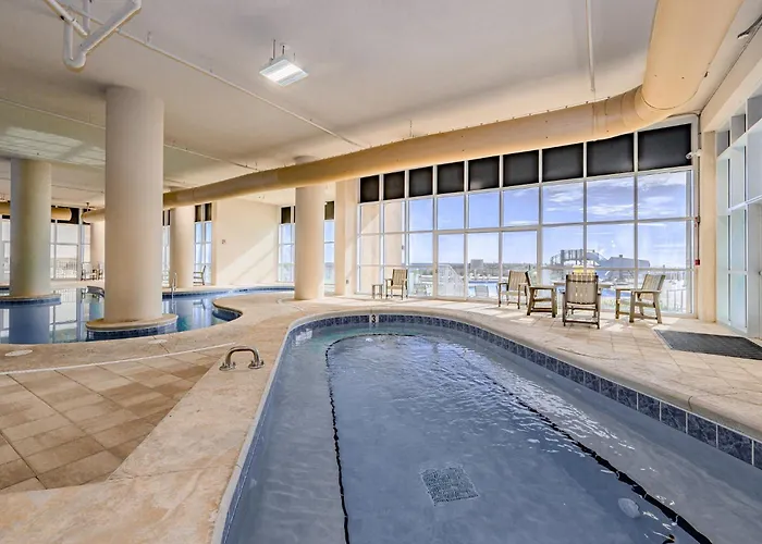 Phoenix Gulf Towers 1006 Apartment *