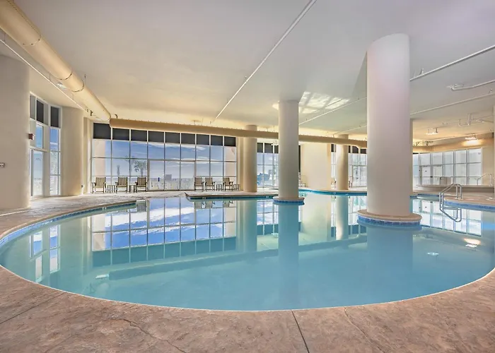 Phoenix Gulf Towers 1006 Apartment